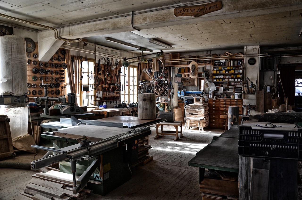 Atelier d'artisan, savoir-faire local à vendre en ligne